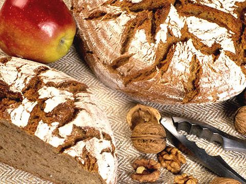 Brot-Apfel-Nuss