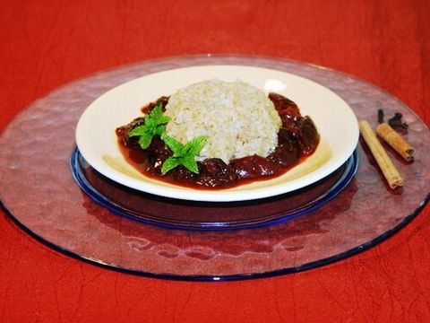 Dinkelgriess-Pudding mit Schokoladen-Zwetschkenröster