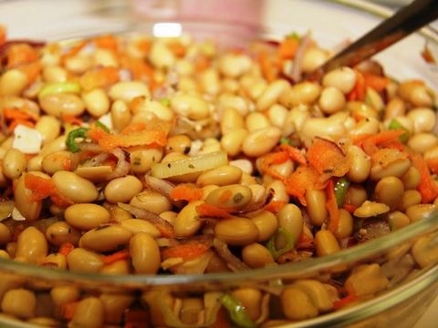 Sojabohnen-Salat