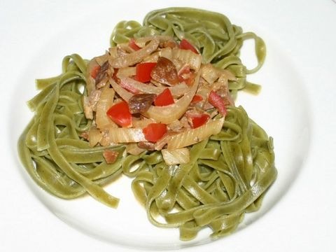 Tagliatelle mit Fenchelsugo und Pilzen