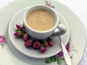 Marillenblatt-Kaltschale