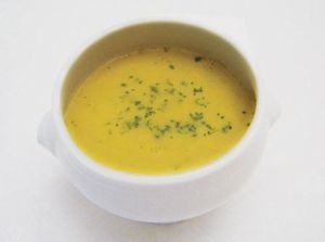 Kressesuppe mit Ei