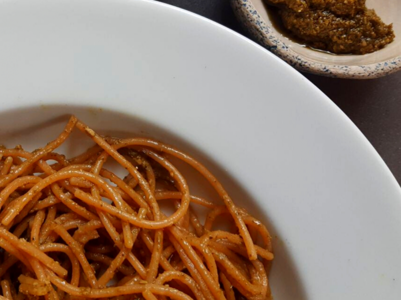 Linsennudeln mit Pesto