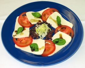 Paradeiser mit Mozzarella