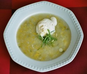 Porreecremesuppe mit Erdäpfeln