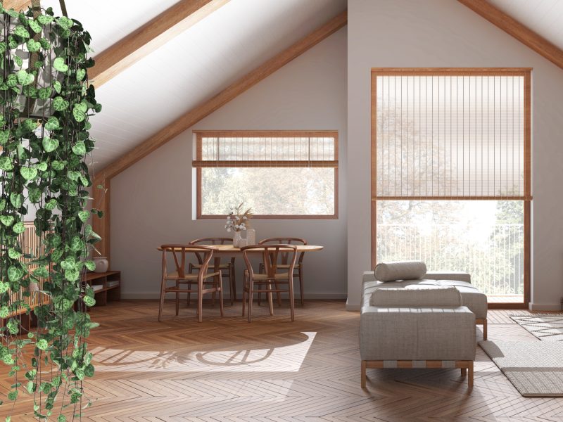 Wohnzimmer mit Holzmöblierung
