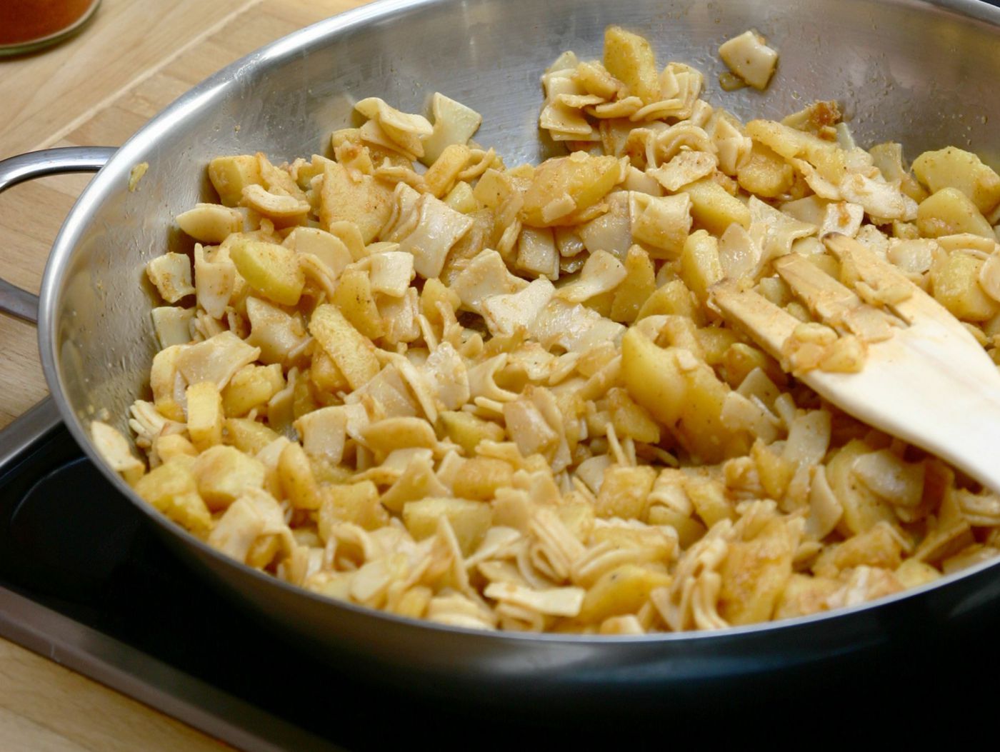 Pfanne mit Krautfleckerl