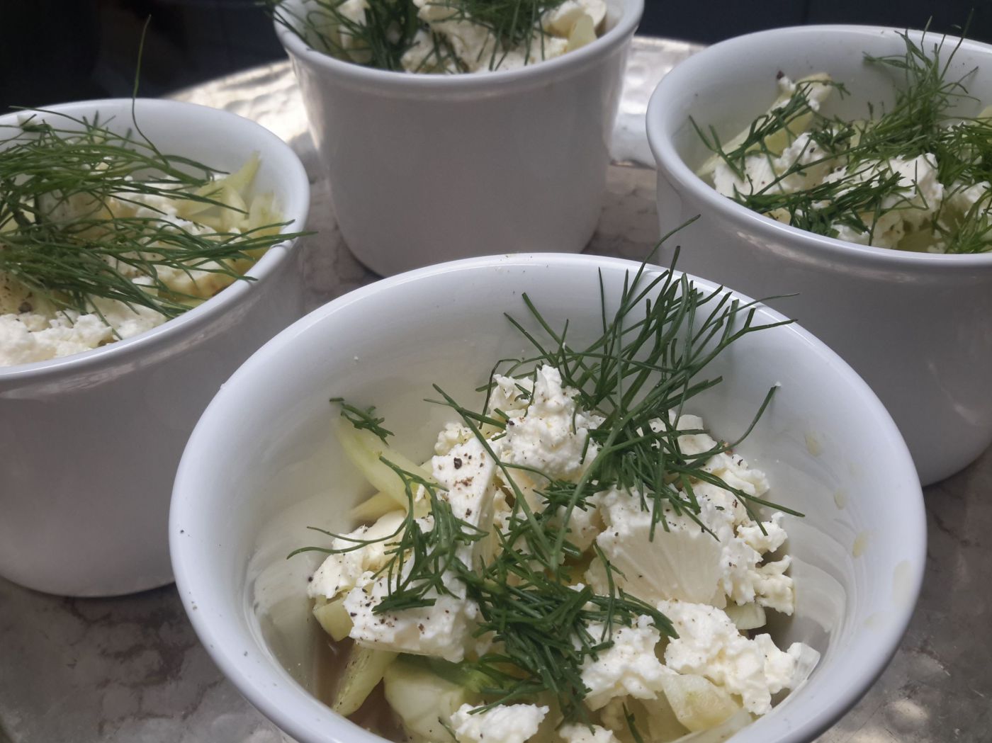 Fenchelsalat mit Pinienkernen