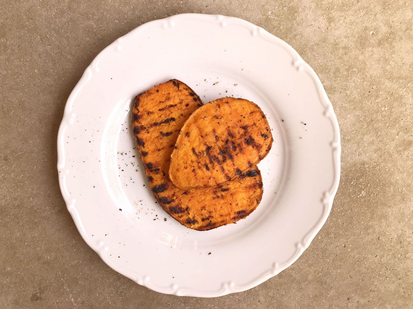 Gegrillte Süßkartoffel