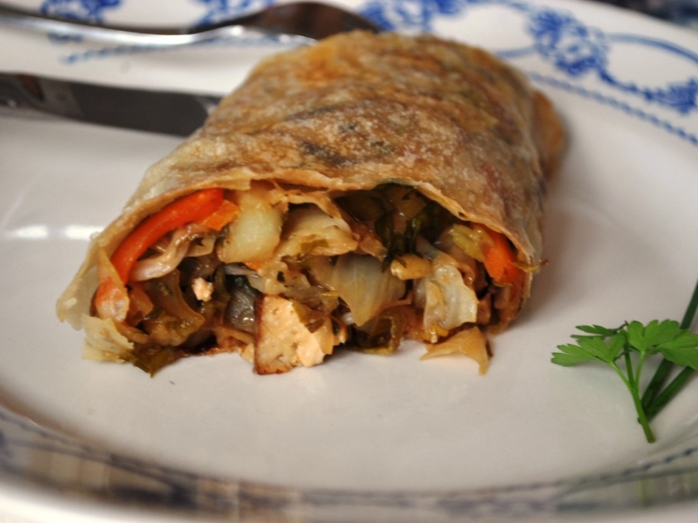 Pikanter Gemüsestrudel