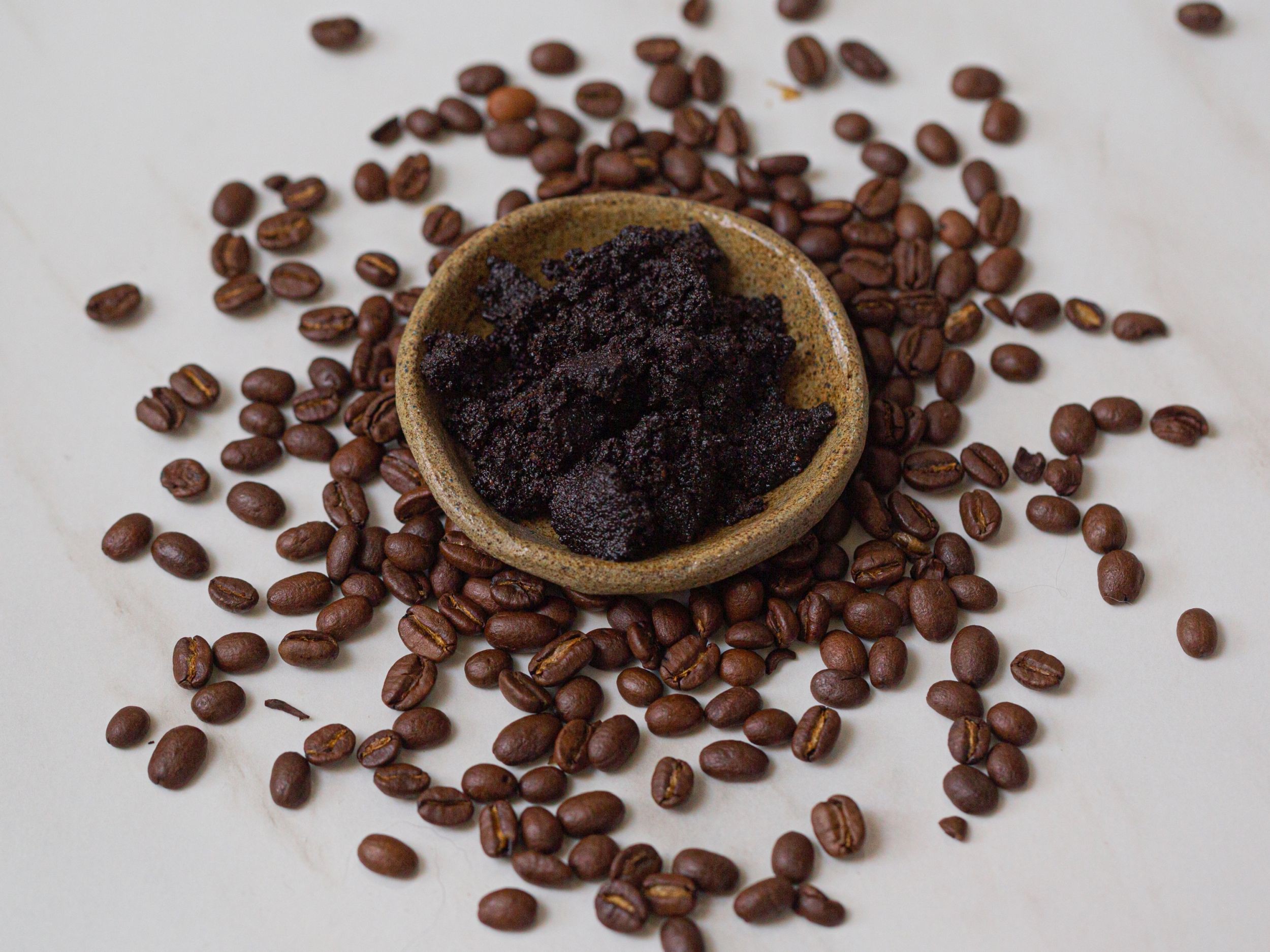 Kaffeesatz in Schüsserl