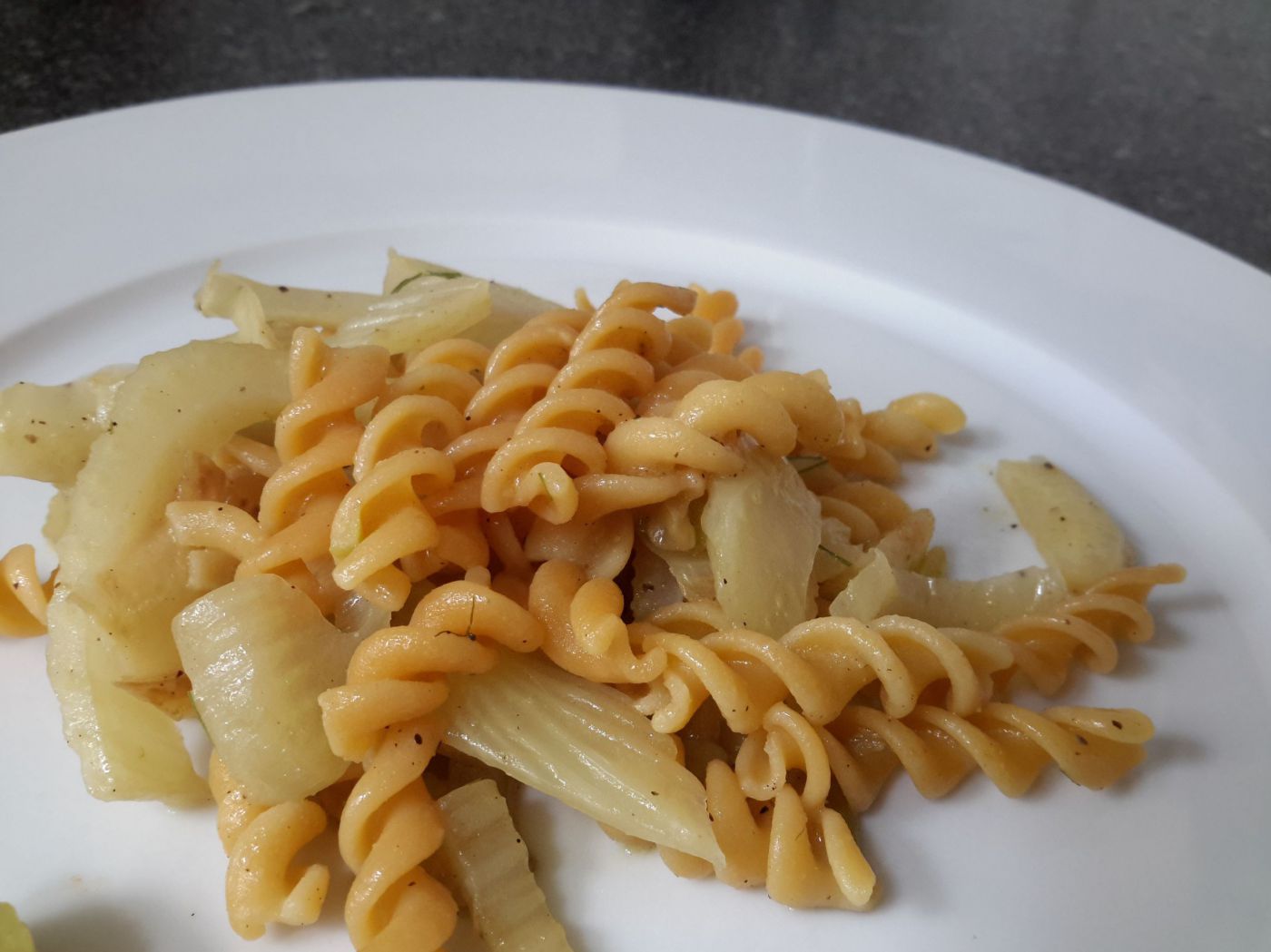 Kicherbsennudeln mit Fenchel