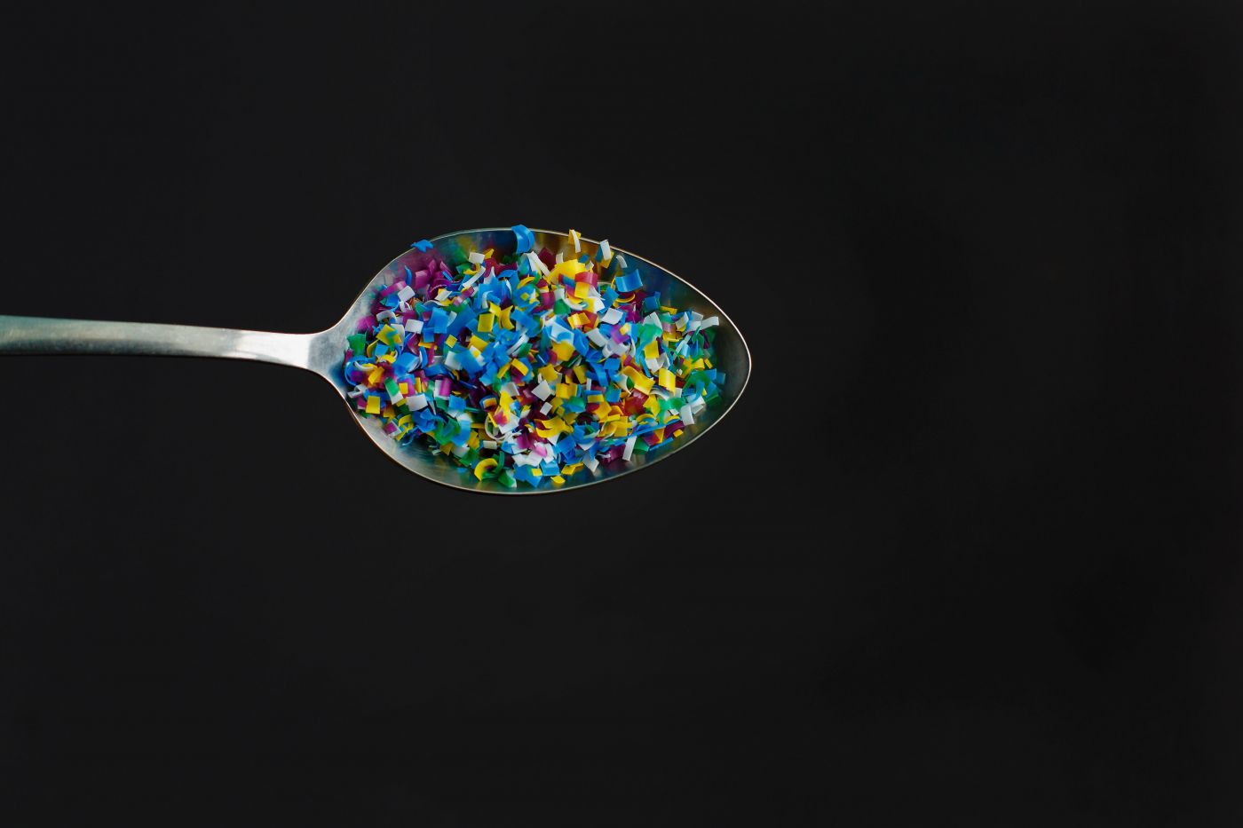 mikroplastik-loeffel_ukrolenochka_adobestock_262716723