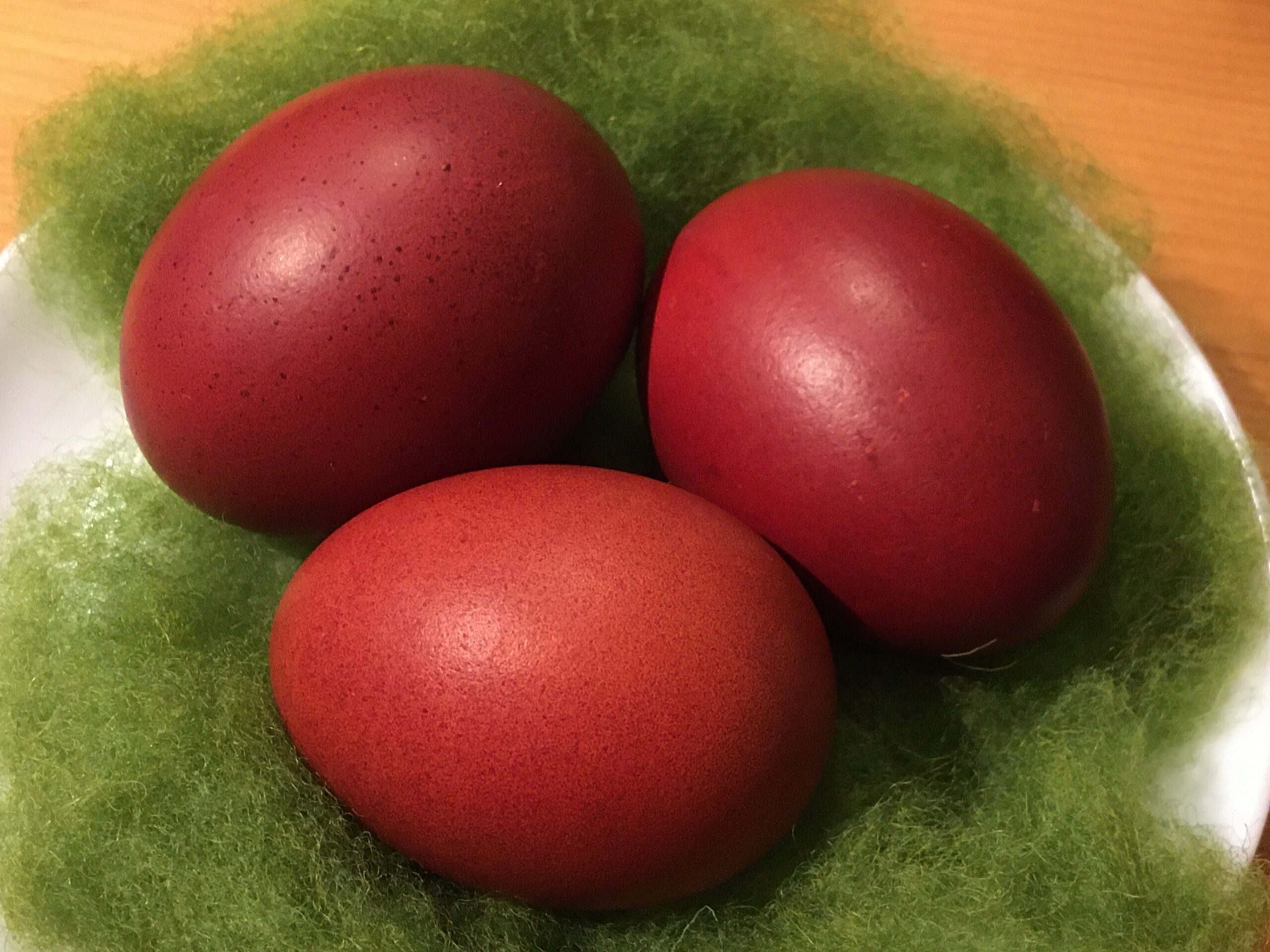 Rote Ostereier