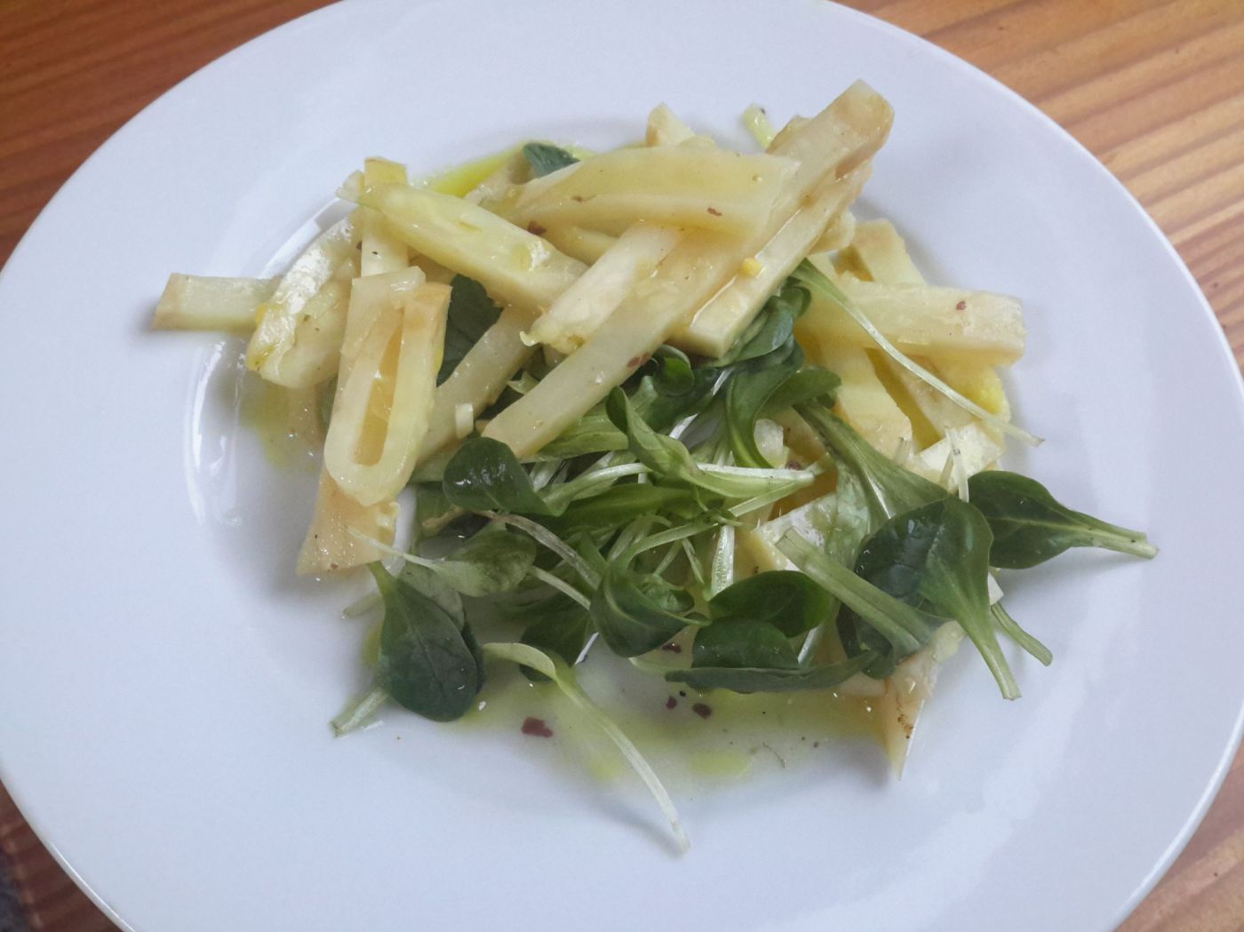Sellerie-Vogerl-Salat
