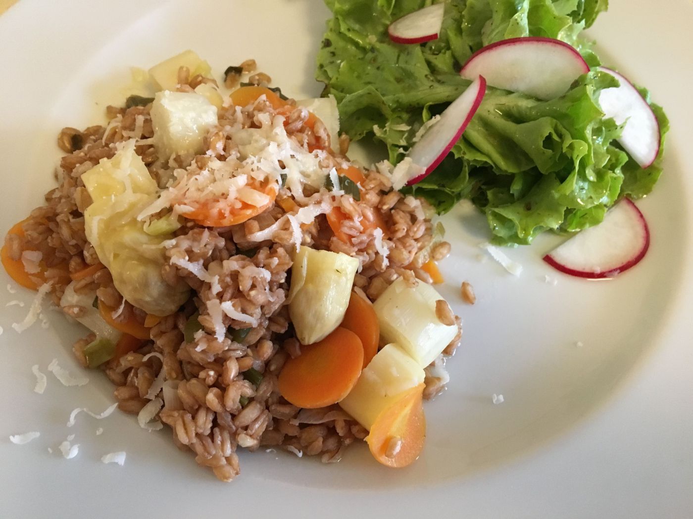 Risotto mit Salat