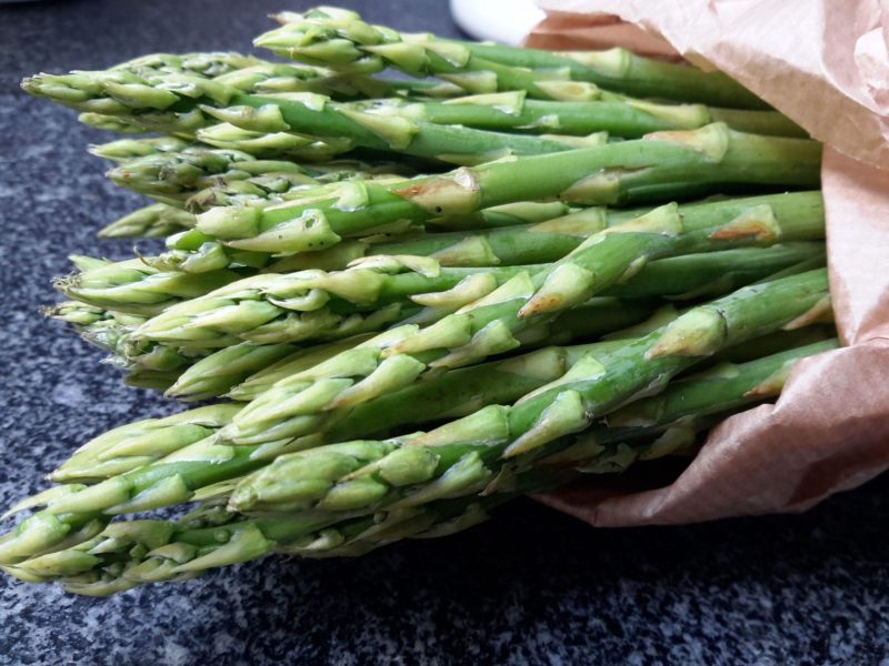 Grüner Spargel