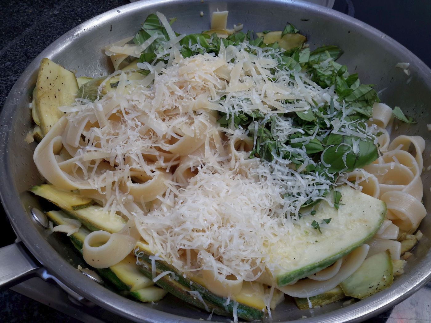 Tagliatelle mit Zucchini