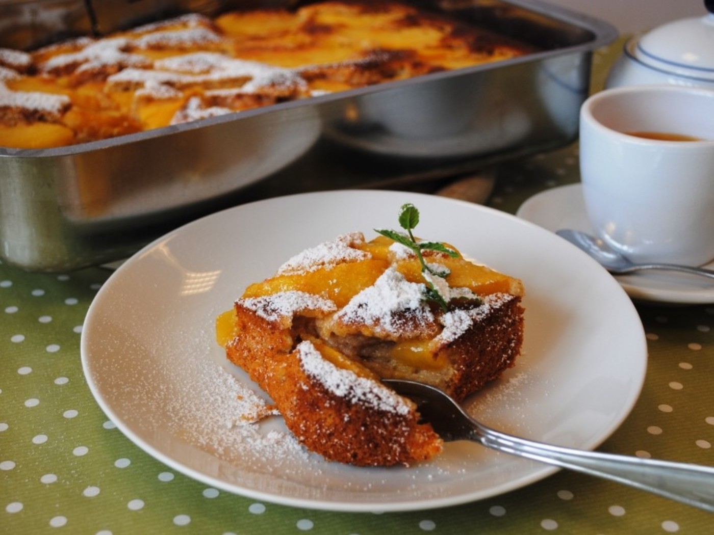 Topfenkuchen mit Pfirsichen